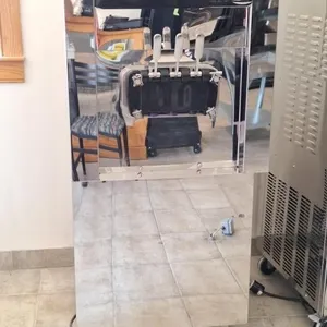 Elvaria Frozen Yogurt Machine