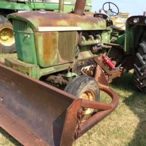 4020 JOHN DEERE TRACTOR, DIESEL, 90 HP, 8' BLADE