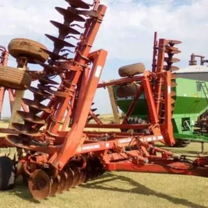 32' KRAUSE 2490 TANDEM DISK, NO WELDS