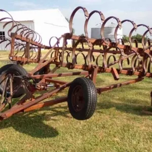 24' CRUSTBUSTER CULTIVATIOR, FRONT FOLD