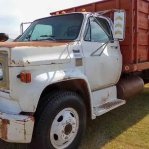 1979 CHEVY C 60 GRAIN TRUCK 17'X52'' SIDES, STEEL