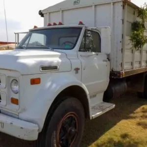 1968 CHEVY 60 GRAIN TRUCK, SHOWS 21,810 MILES
