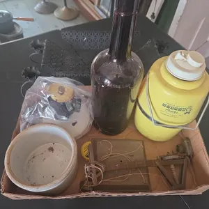 Thermos/Bottle/Crock