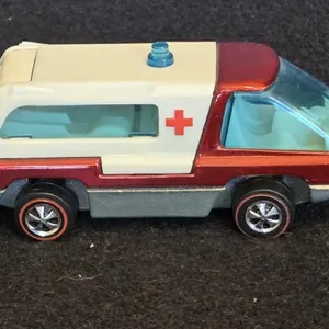 1970 Hot Wheels Redline "Heavyweights" Ambulance