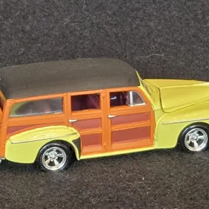100% Hot Wheels 1948 Ford Woody or 1948 Mercury