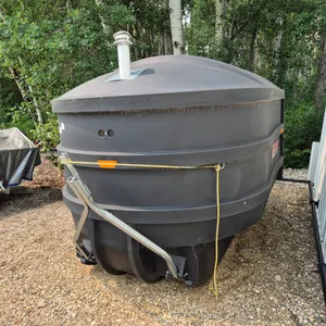 8' Hold On Insulated Ice Shack