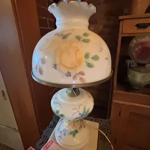 Electrical globe lamp