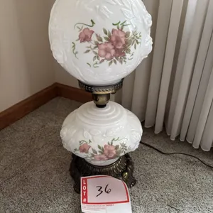 Electric globe lamp