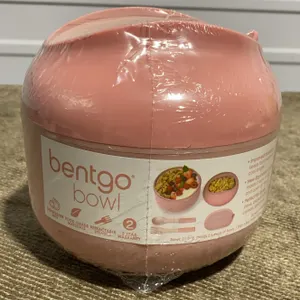 **NEW** Bentgo Bowl Insulated Leakproof Bowl with Collapsible Utensils & Snack Compartment - Blush