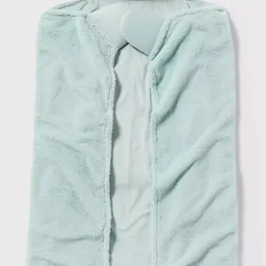 **NEW** Pillowfort Princess Ariel Kids' Hooded Blanket