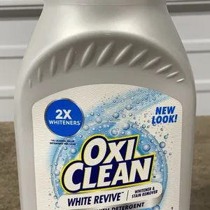 **NEW** OxiClean White Revive Liquid Laundry Additive - 66 fl oz