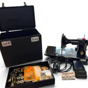 Singer Featherweight 221 Electric Sewing Machine, 1935