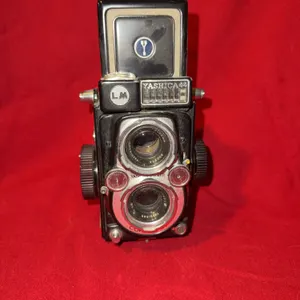 Vintage Yashica 44 dual lens camera