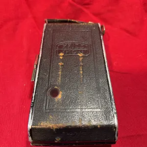 Vintage zeiss ikon camera ￼