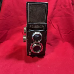 Vintage Yashima pigeon flex camera