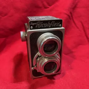 Vintage super ricohflex dual lens camera