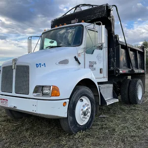 2000 KENWORTH T300 SINGLE AXLE DUMP TRUCK VIN: 1NKMHD7X2YS841305