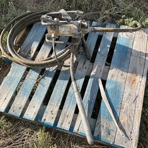 OZTEC 1.8 OZ ELECTRIC CONCRETE VIBRATOR