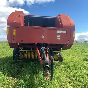 2003 New Holland BALER 5-1/2" FT Bales BR770 Red