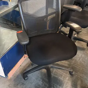 BLACK MESH-BACK TASK CHAIR STYLE 1
