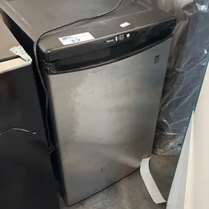 DANBY DAR483BLS 4.4 CU FT COMPACT SINGLE DOOR REFRIGERATOR 20.5"W X 21.5"D X 33.0"H