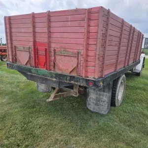 International Loadstar Grain Truck