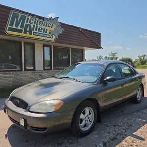 2005  Ford  Taurus