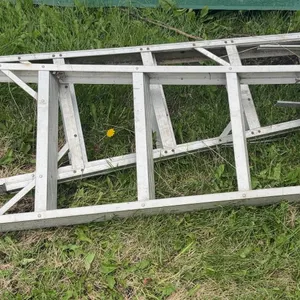 Lot of (2) Aluminum Ladders