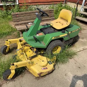 John Deere F525 Front-Mount Riding Mower with 48" Deck