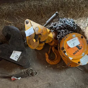 3-Ton Chain Hoist with Lifting Clamp Attachment