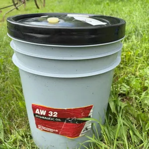 Pail of AW 32 Hydraulic Oil
