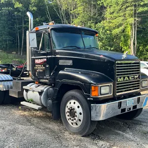 1996 MACK CH TANDEM AXLE DAY CAB TRUCK TRACTOR VIN: 1M1AA18Y3TW059479