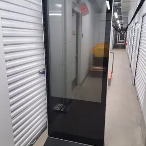 Displays 2 Go Digital Signage Kiosk