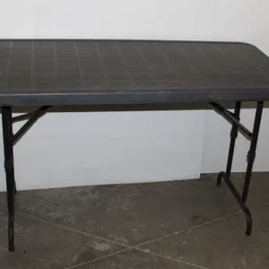PLASTIC FOLDING TABLE