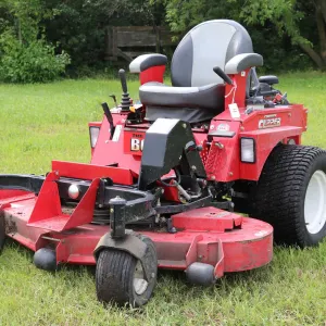 Country Clipper 60" zero turn mower model 2660KALJ-SR1210L, 220 hours, Kawasaki FD731V 26hp motor, S