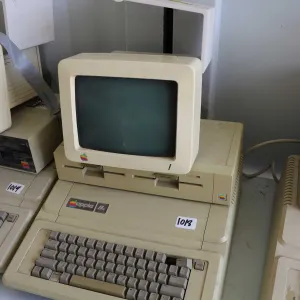 Vintage 1980s Apple IIE with Apple Duo Disk and Apple Monitor with stand. See photos for internals ,
