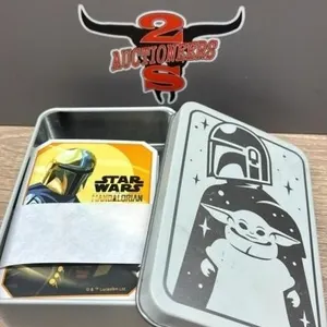 Star Wars Mandalorian Collector Cards in Tin.