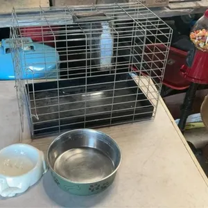 Small cage and bowls