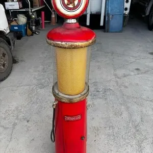 5 ft Gas Pump Shelf Texaco Fire Chief