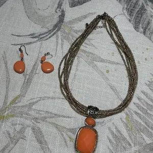Orange necklace with earrings