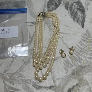 Pearl necklace