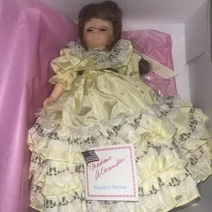 Madame Alexander Scarlett Series doll Suellen