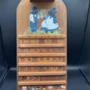 Country Wooden Calendar