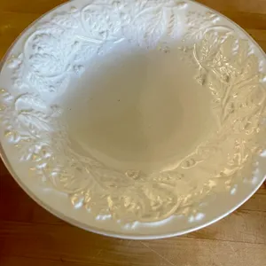 Set of 4 Zanesville Fioriware Grapevine Leaf Pottery Bowls