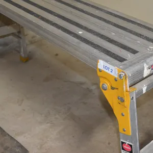 Aluminum Folding Stand, approx. 3'