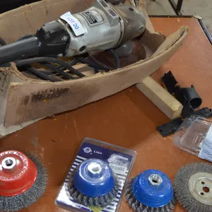 Black and Decker Heavy Duty Angle Sander, 2 - 100 min Wise Brush Wheels (new), Larger Red Wire Brush Wheel, 5" wire Brush Wheel