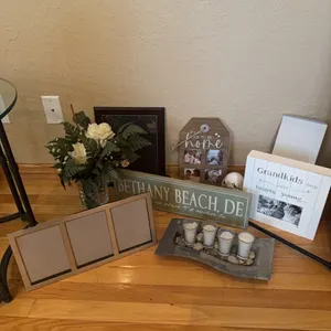 Various home decor, very expensive to buy, check photos ￼