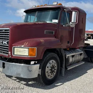 1994 Mack CH613 semi truck