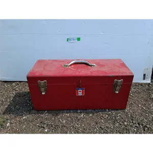 ***Mastercraft Metal Toolbox 21" x 9" x 9.5" & Contents- Can't Ship