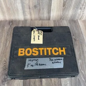 Bostitch 2-in-1 Pneumatic Nailer & Stapler Kit